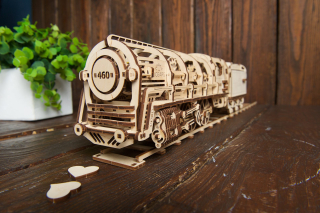 Ugears 3D puzzle Parní lokomotíva s vagónom 443 ks